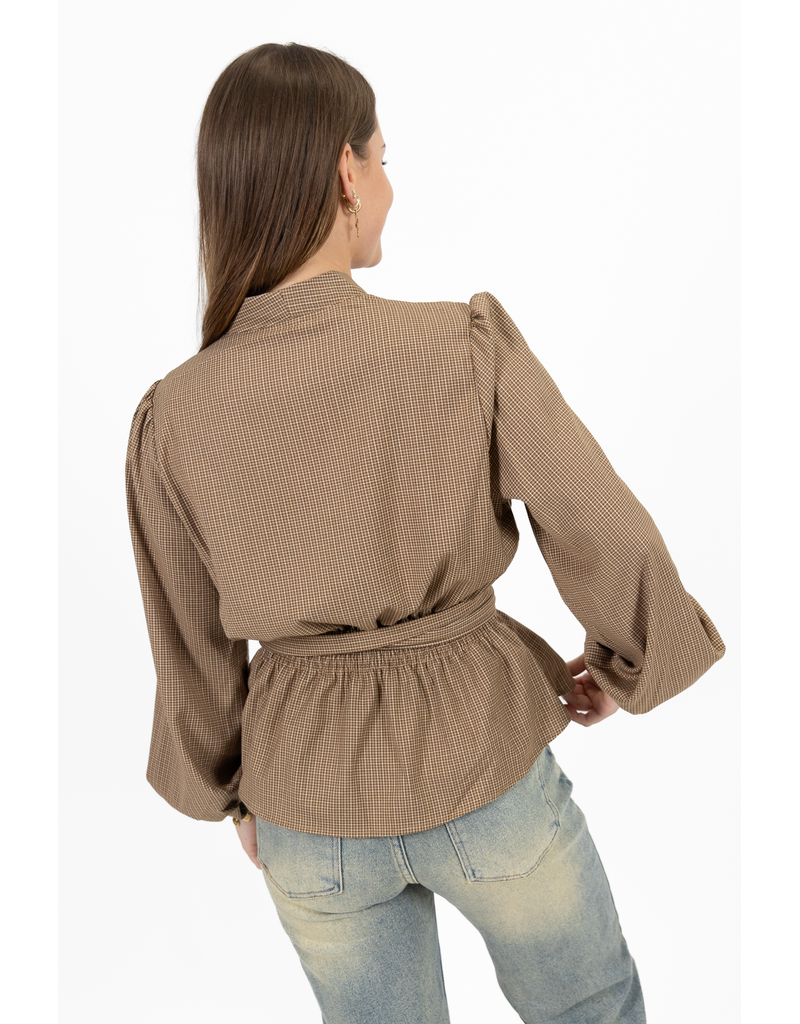 21Jewelz Geruite blouse met ceintuur - beige