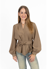 21Jewelz Geruite blouse met ceintuur - beige