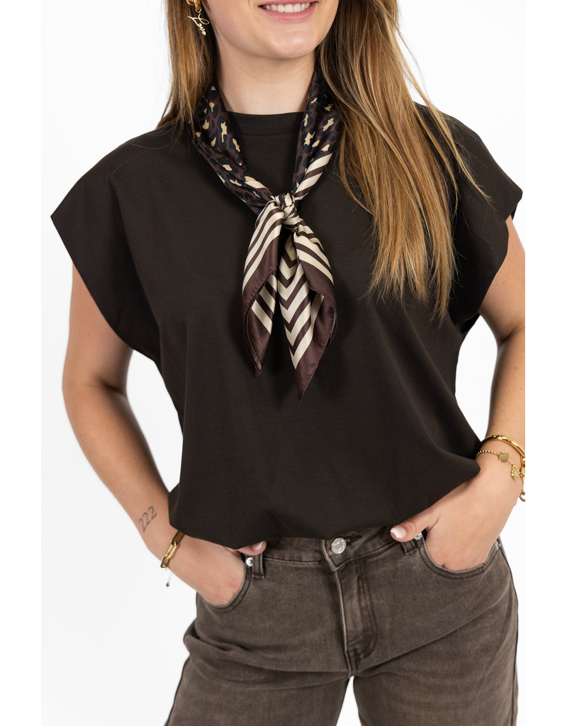 21Jewelz Mouwloze top met elastiek - donkerbruin