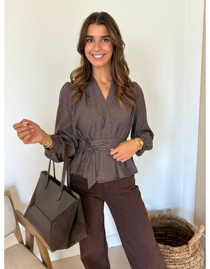21Jewelz Geruite blouse met ceintuur - bruin