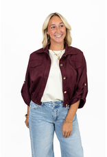 Suede-look jasje met gouden knoopjes - bordeaux