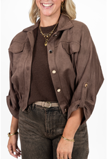 Suede-look jasje met gouden knoopjes - bruin