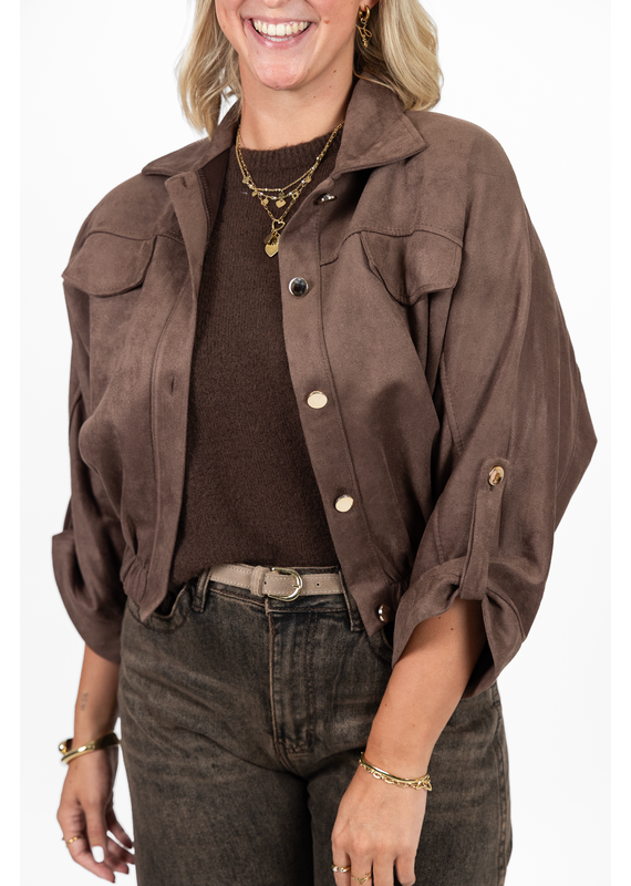 Suede-look jasje met gouden knoopjes - bruin