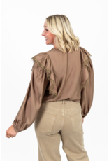 21Jewelz Blouse met ruffles - bruin
