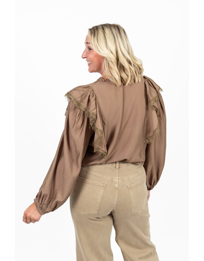 21Jewelz Blouse met ruffles - bruin