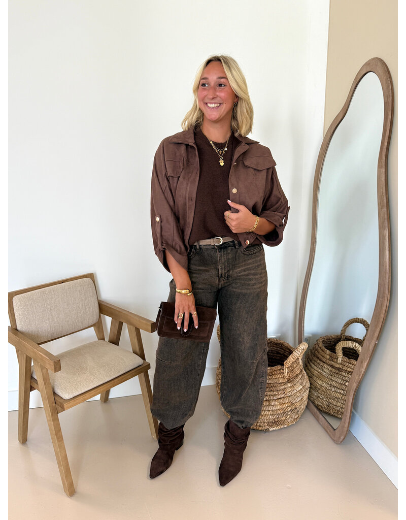 Suede-look jasje met gouden knoopjes - bruin
