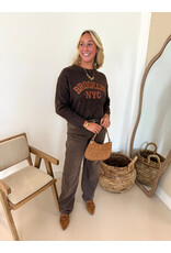 21Jewelz Trui met tekst "Brooklyn NYC" - bruin/camel