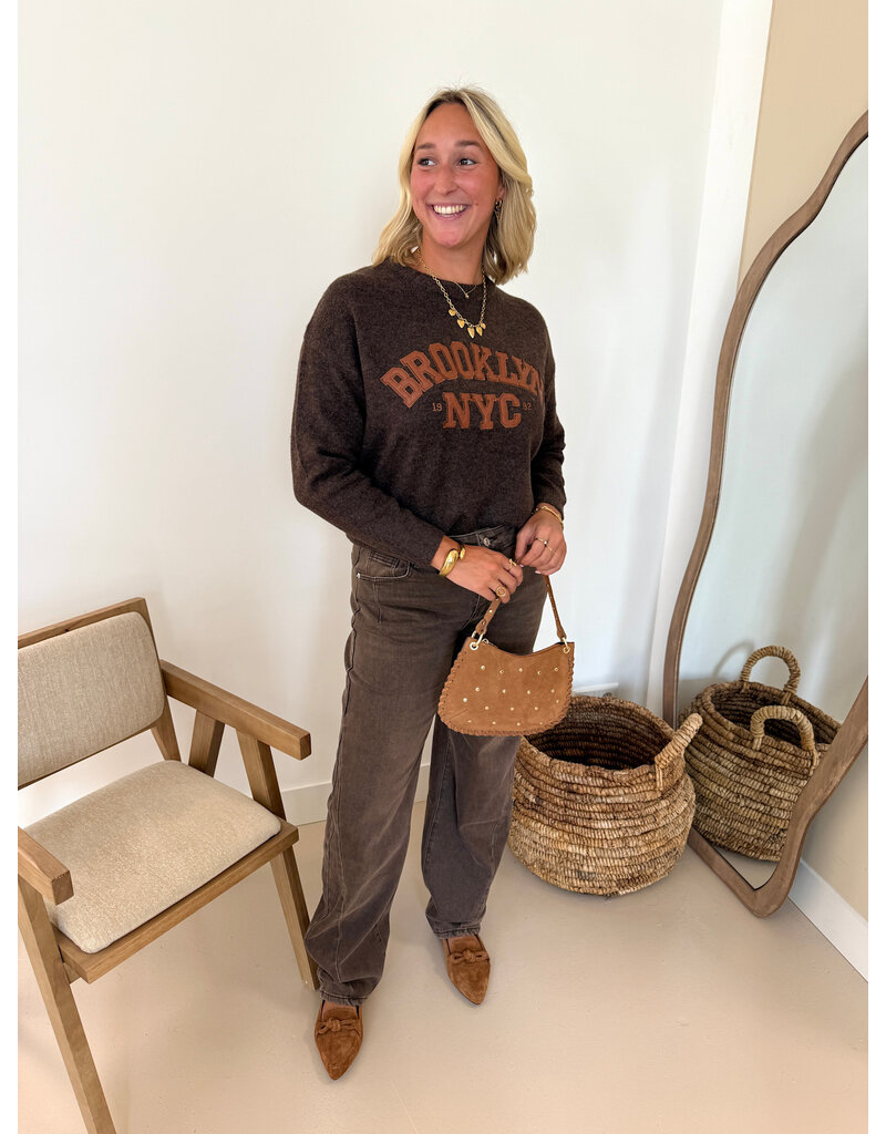 21Jewelz Trui met tekst "Brooklyn NYC" - bruin/camel