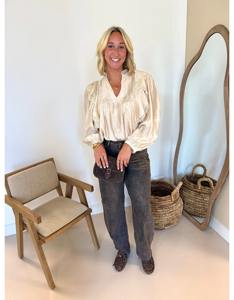 21Jewelz Blouse met ruffles - beige