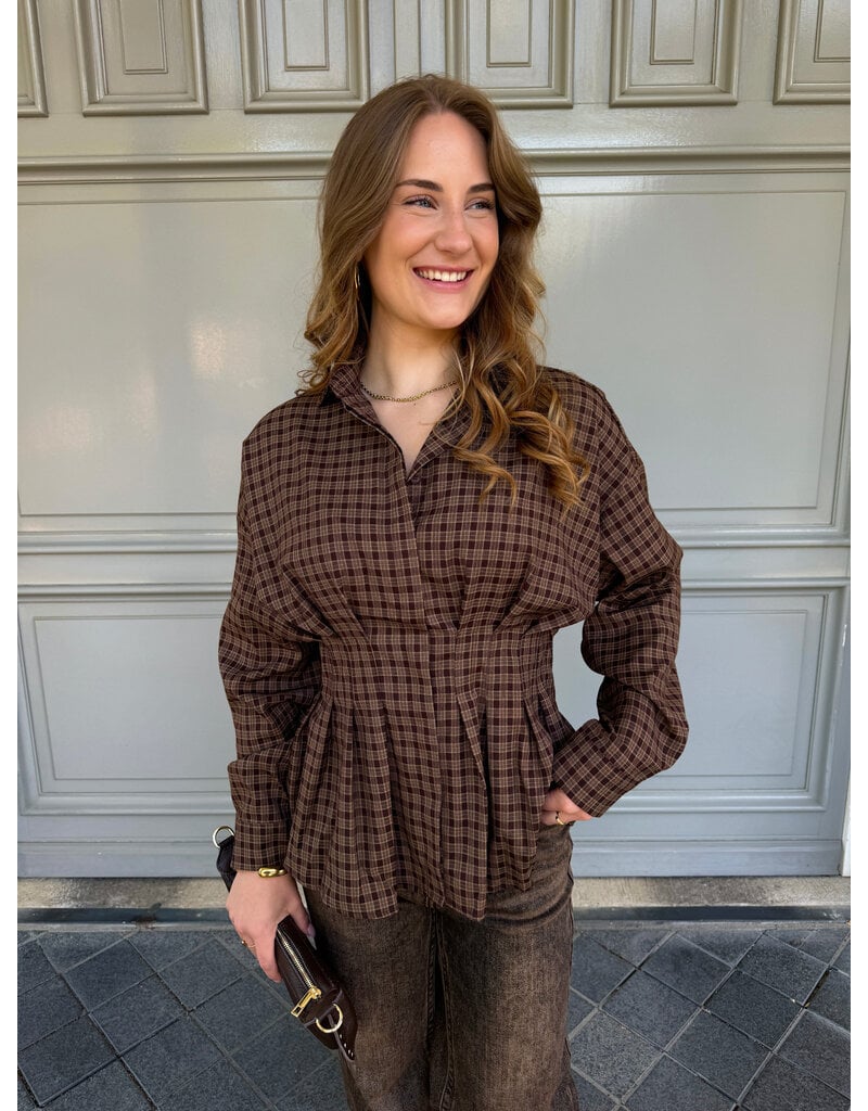 21Jewelz Geruite peplum blouse met kraag - bruin