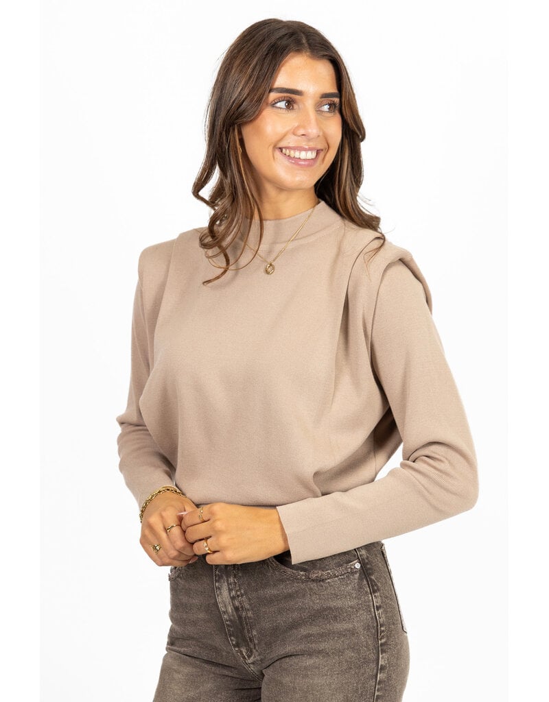 21Jewelz Fijn gebreide trui met schoudervulling - beige