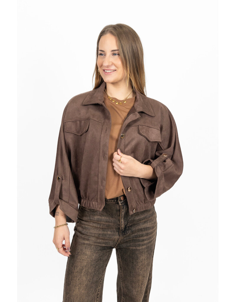 Suede-look jasje met gouden knoopjes - bruin