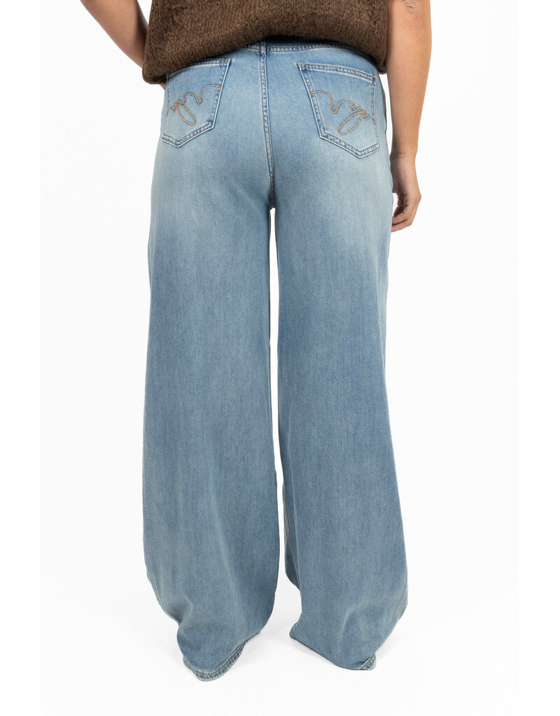 Queen Hearts Super stretch wide leg jeans