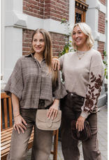 21Jewelz Trui met bruine bloemenopdruk - taupe