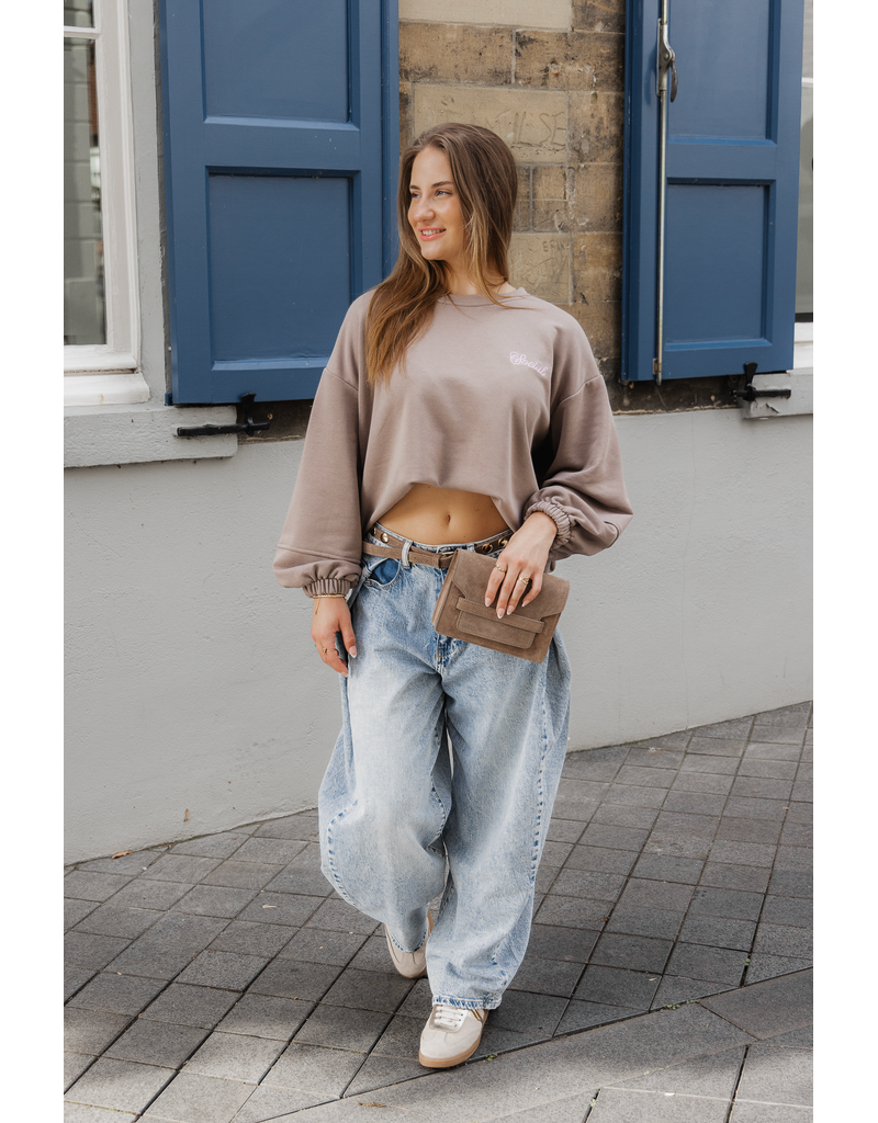 The social club sweater - taupe