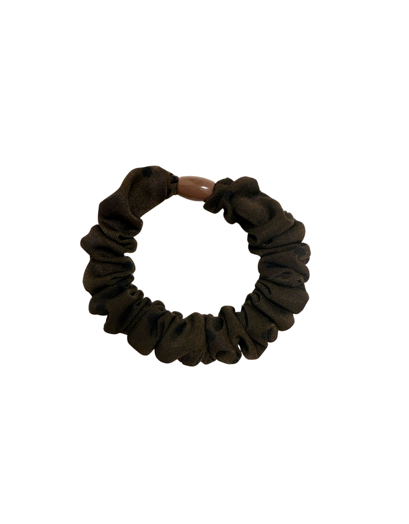 21Jewelz Bruine smalle scrunchie met polkadot print en kraaldetail