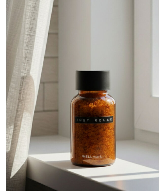 Bath Salt - Roses 250ml with Black cap