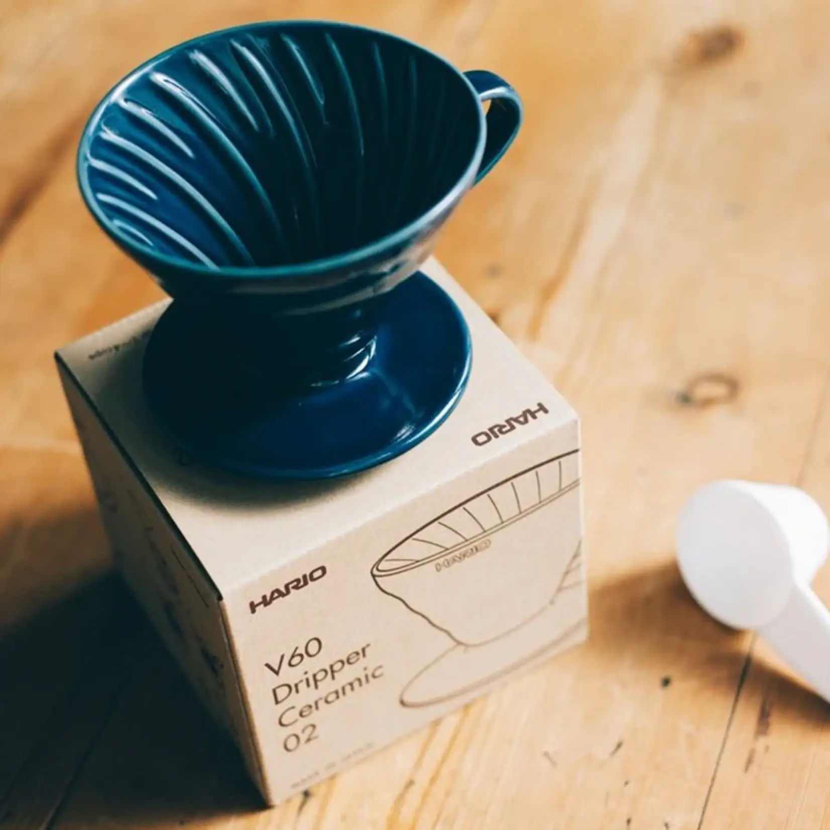 Hario Hario Ceramic Koffie Dripper Colour edition - Size 02