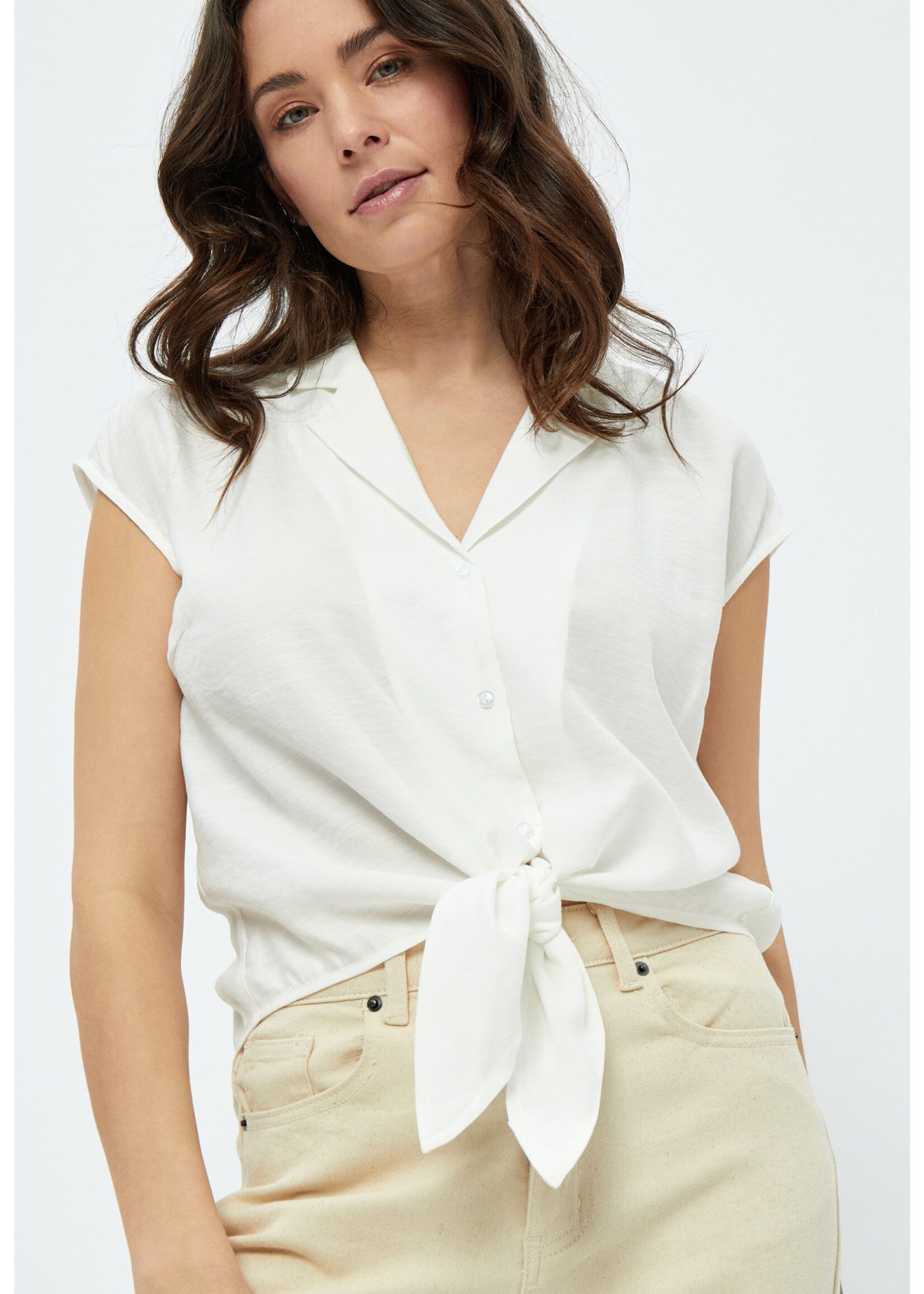 PEPPERCORN NALINE SLEEVELESS SHIRT white