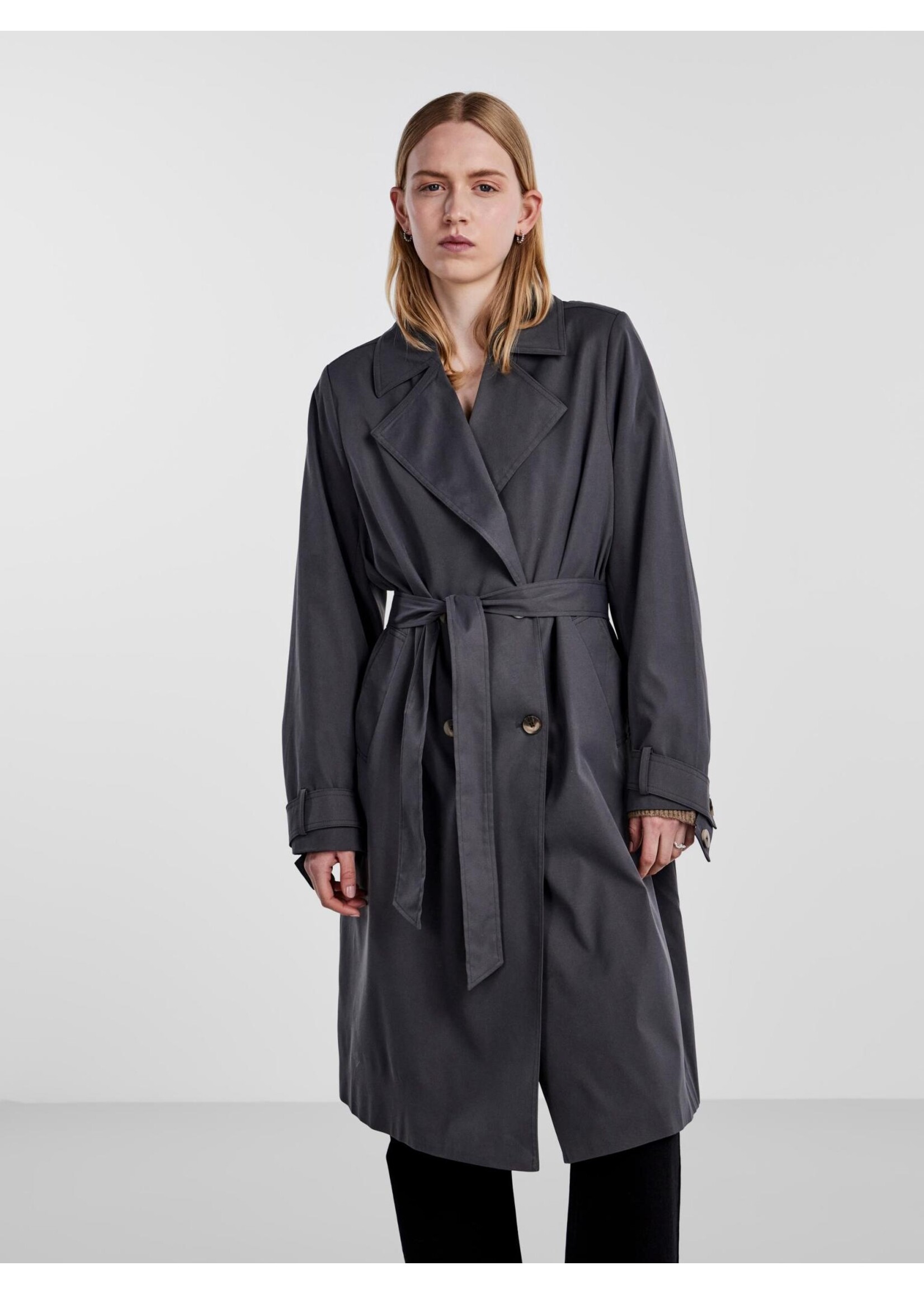 PIECES JIKKIE TRENCHCOAT W. BELT magnet