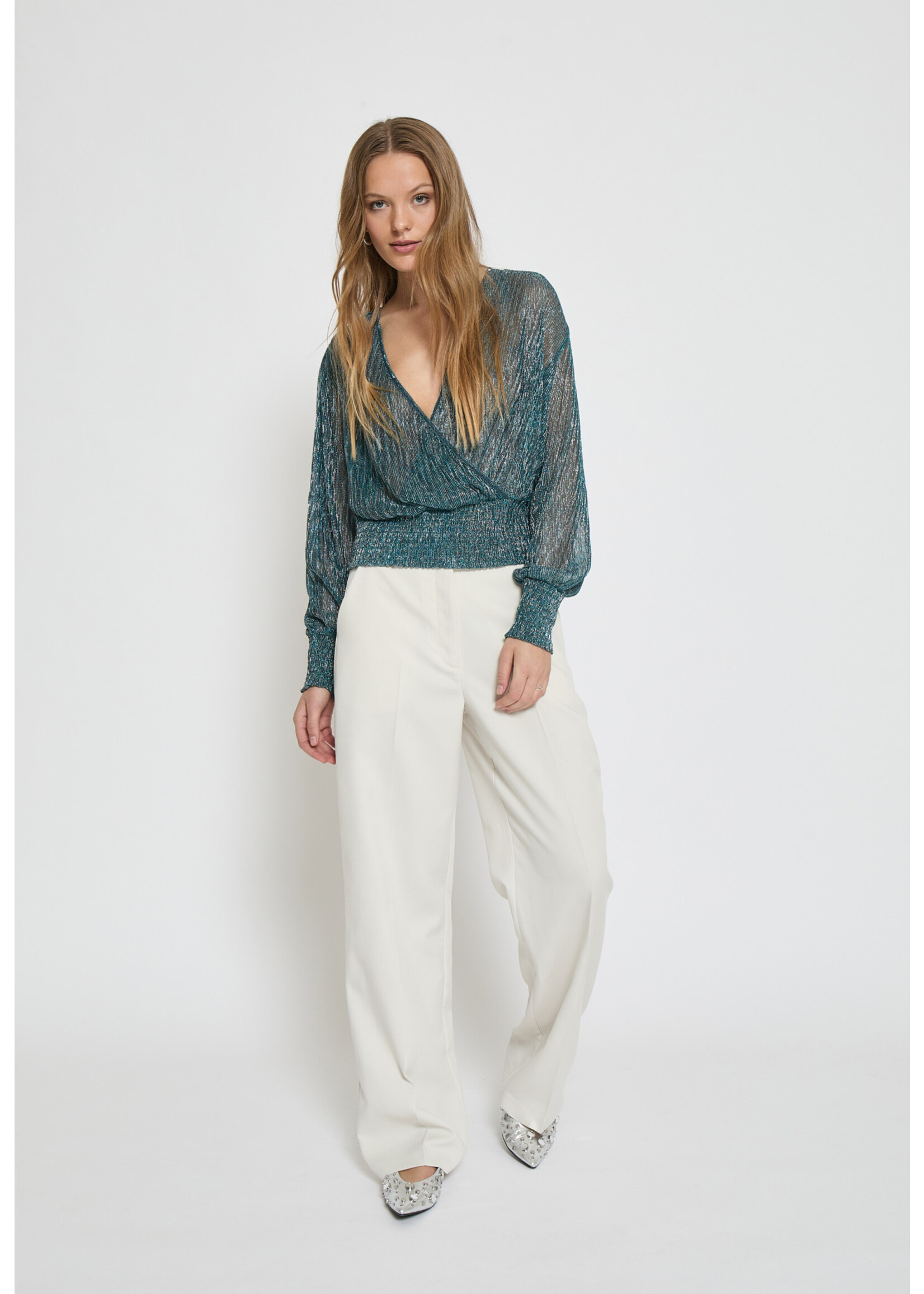 MINUS KAMINA WRAP BLOUSE met lake blue metalic