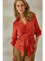 PEPPERCORN TONIA V-NECK LONG SLEEVE SHIRT mecca orange