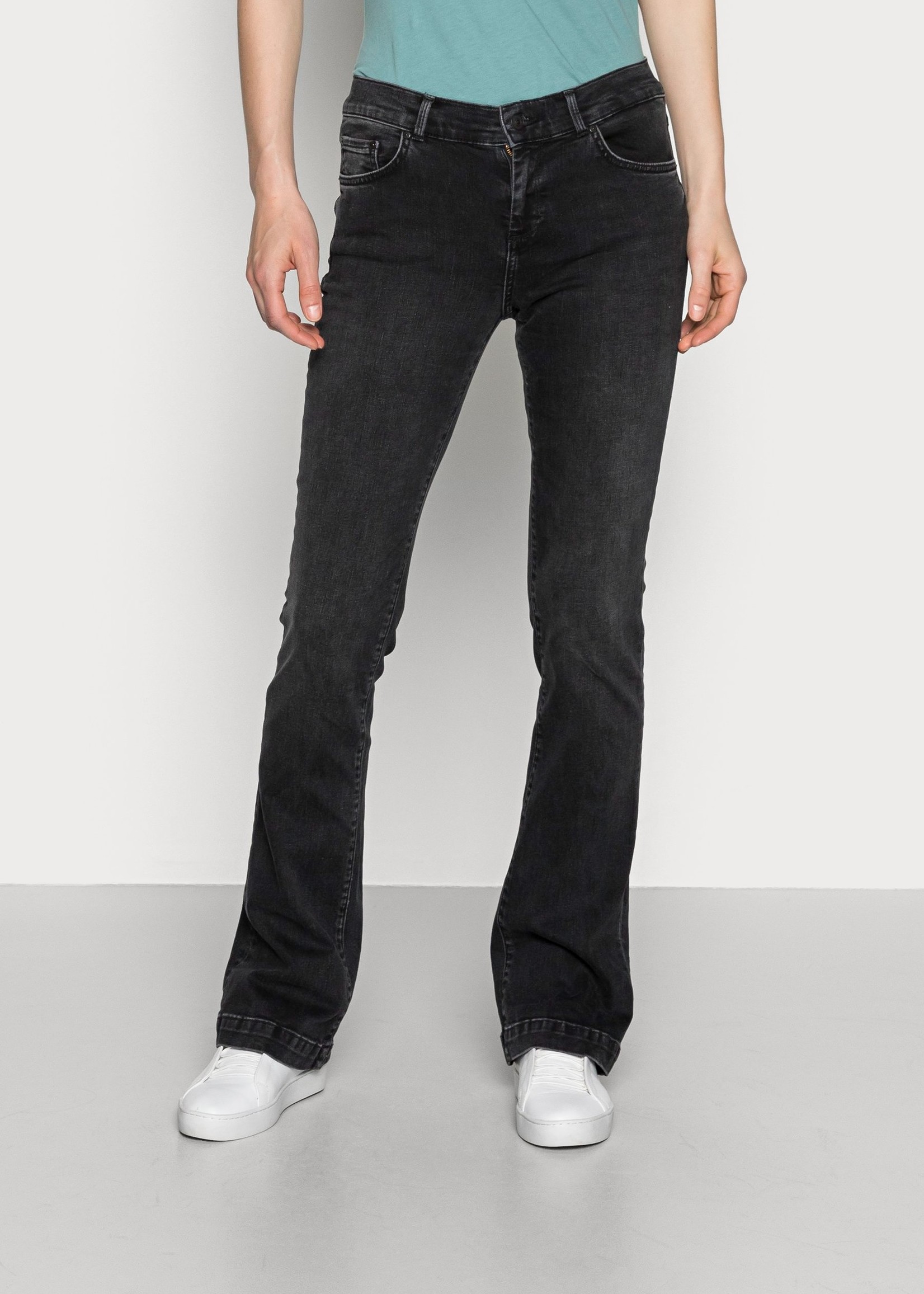 FALLON, flare jeans - Bluess | Denim 