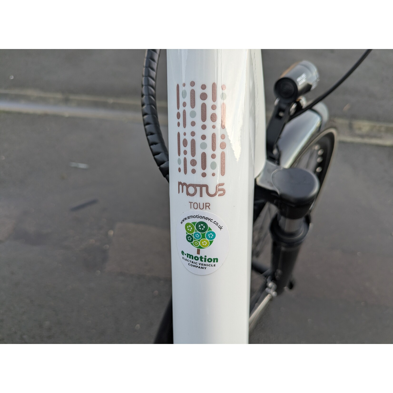 Raleigh Secondhand1-Raleigh Motus White 400Wh