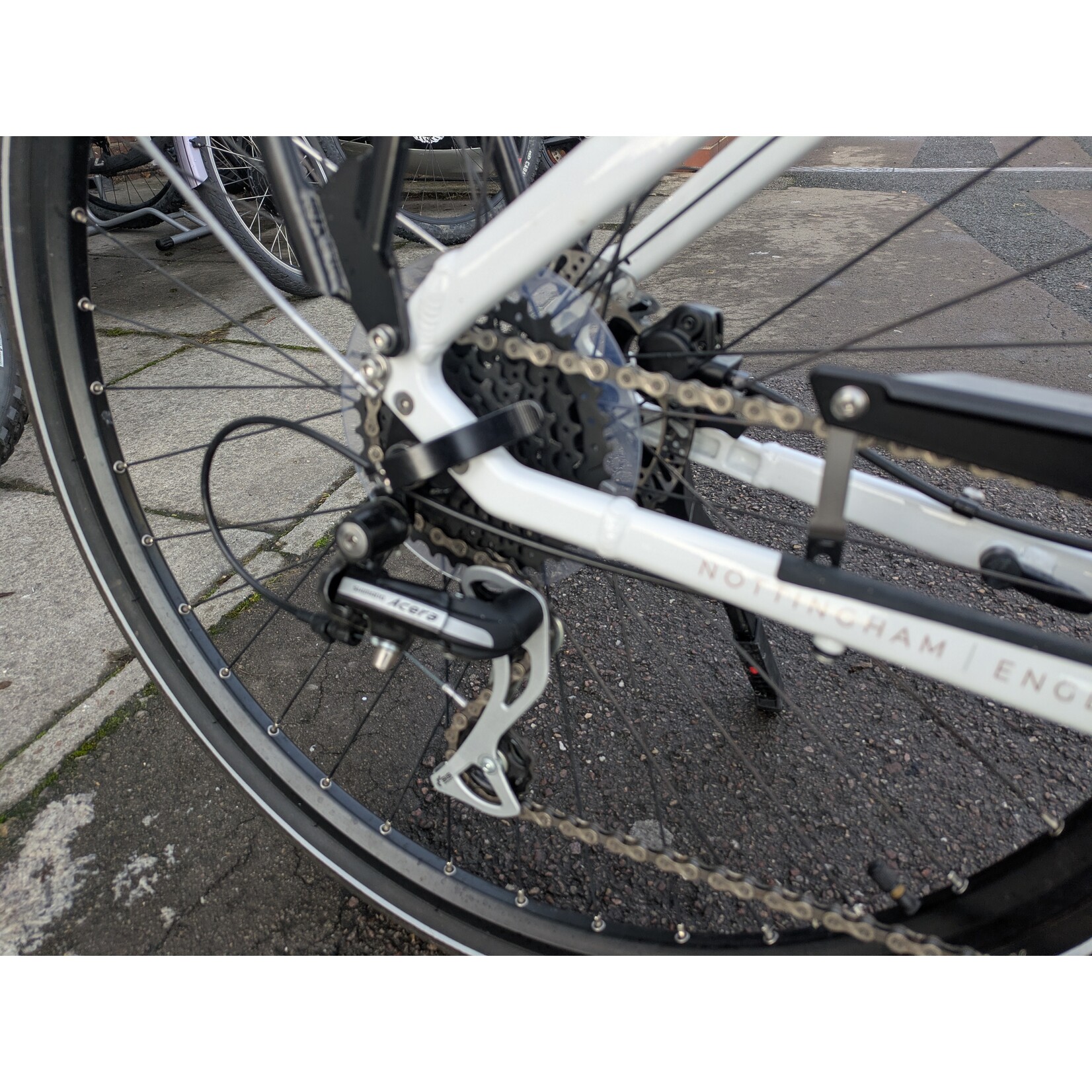 Secondhand-Raleigh Motus White 400Wh