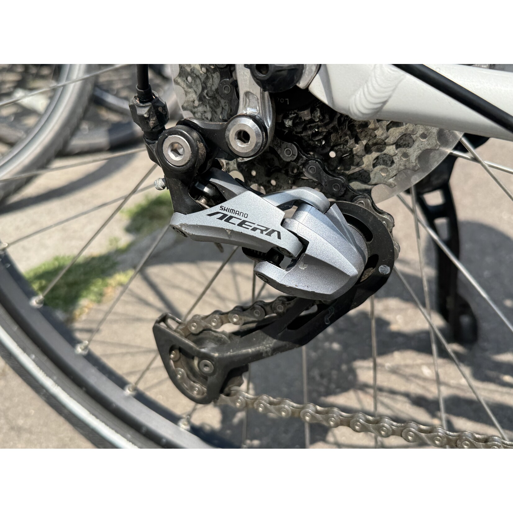 Secondhand-Raleigh Motus Tour White 400Wh