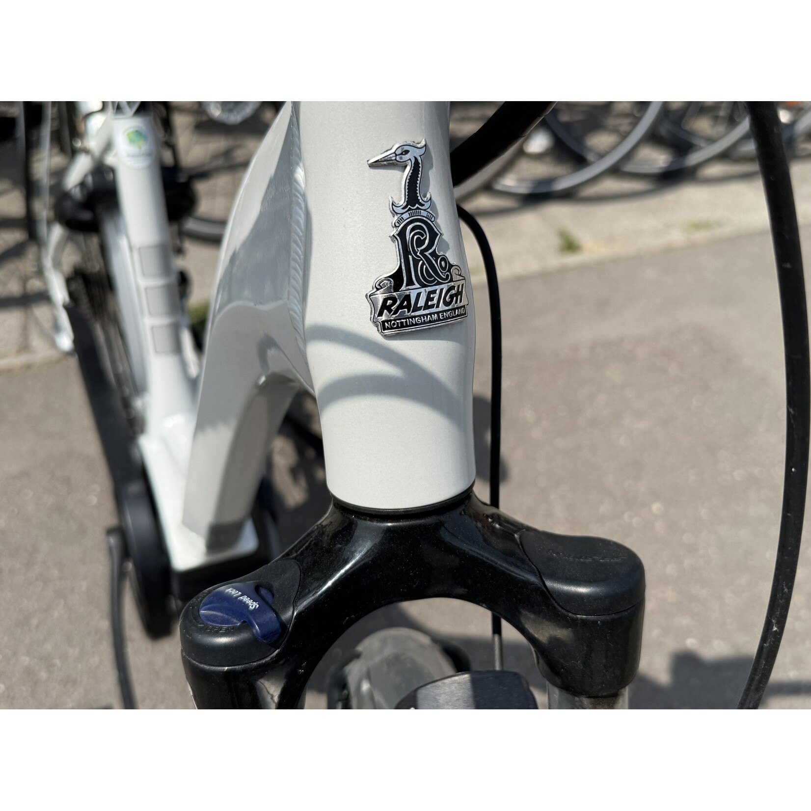 Secondhand-Raleigh Motus Tour White 400Wh