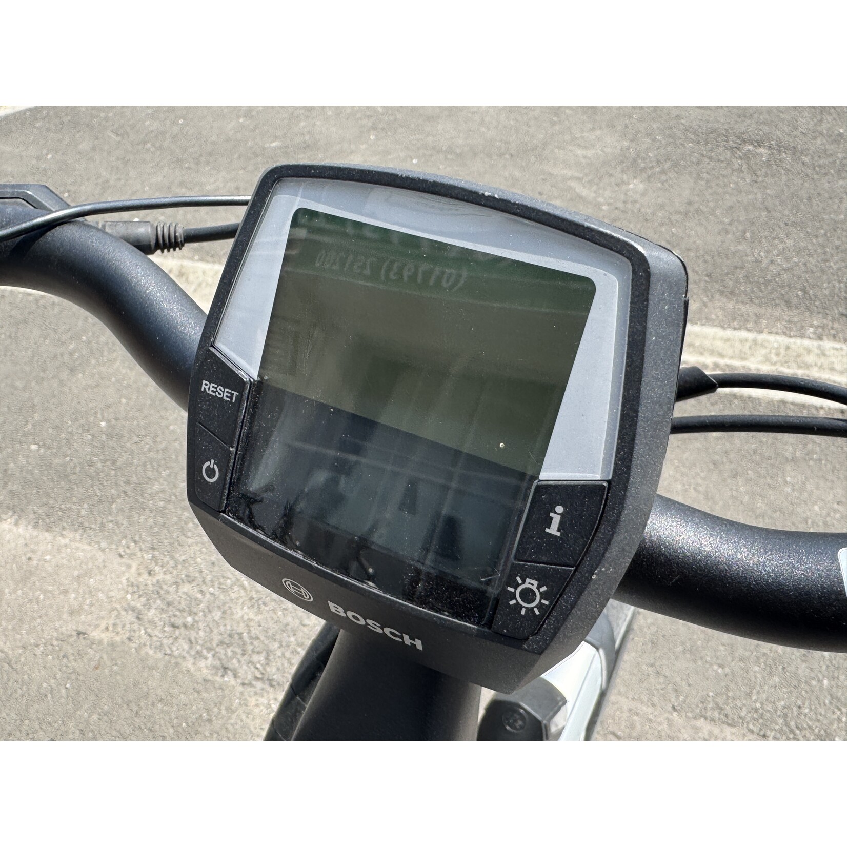 Secondhand-Raleigh Motus Tour White 400Wh