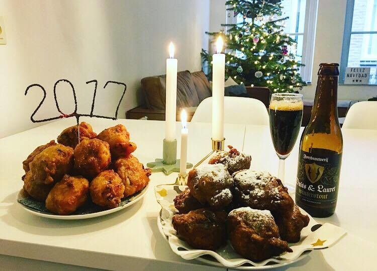 Oliebollen met winterstout bierbeslag Oliebollen met winterstout bierbeslag