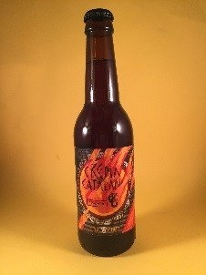 Crema Catalan Herkomst: Suria, Spanje Kleur van dit bier is Robijnrood. Smaakpallet is een combinatie van venkel, kaneel en vers afgebakken appeltaart. De bloemige geur maakt dit bier compleet. Bijzonder aan dit bier is de samenwerking tussen de Spaanse brouwerij Cerveses La Pirata en de brouwerij uit Estland Pohjala. Om het helemaal internationaal te maken is heet het soort gist: English Ale. Het bier bevat een alcoholpercentage van 7%. Advies serveertemperatuur 7 à 8 graden. 