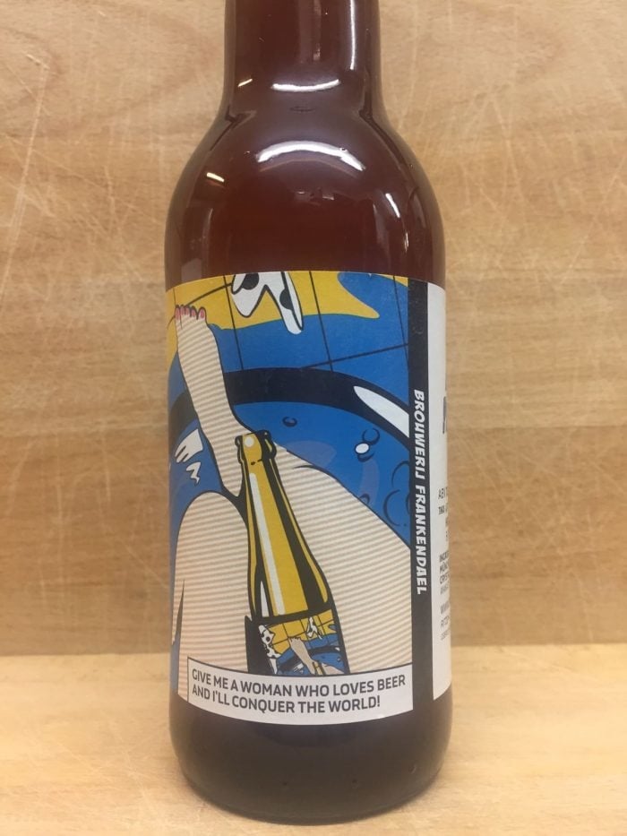 Mello Pale Ale Herkomst: Amsterdam, Nederland Een pale ale afkomstig van brouwerij Frankendael uit Amsterdam. De frisse geur wordt gevormd door citroengras. De kleur lijkt op geoxideerd goud. Een lekker doordrinkbaar biertje met kruidige en hoppige aroma’s. De kruiden doen ons denken aan rozemarijn en ook citrus is terug te vinden in de smaak van dit lekker speciaalbiertje. Deze smaakcombinatie camoufleert het alcoholpercentage die 7,5% bevat. Advies serveertemperatuur: 5 à 6 graden. 