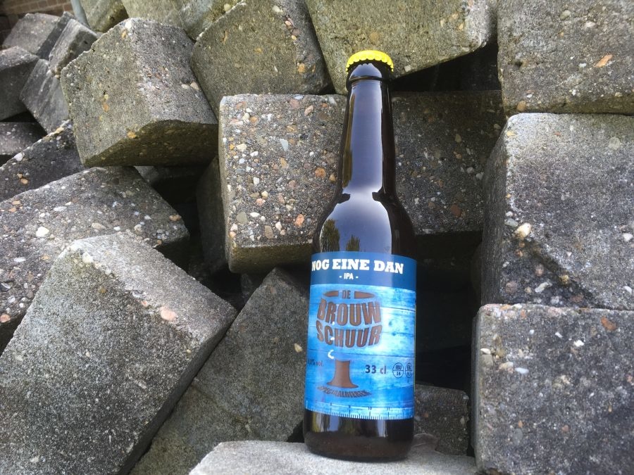 Nog eine dan Herkomst: Weert, Limburg Een I.P.A. afkomstig van De Brouwschuur. De kleur van dit speciaalbier is okergeel. Een fruitige en bloemige geur waarin je mango en madeliefjes herkent. De smaak van “Nog Einde Dan” is bitter door gebruik van 3 hopsoorten en heeft een zachte afdronk. De Brouwschuur bestaat sinds 2013 en heeft 6 speciaalbieren op de markt. Het bier bevat een alcoholpercentage van 6%. Advies serveertemperatuur: 5 à 6 graden.