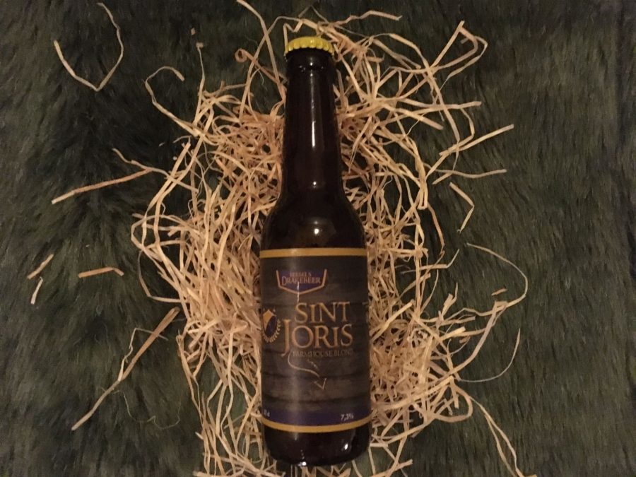 Sint Joris BlondHerkomst: Roermond, NederlandAmberkleurig blondbier met een stevige schuimkraag. Een bier met een lichte bite en fruitige afdronk. Sint Joris Blond is een speciaalbier met body en een subtiel bittertje. Dit bier is ontwikkeld door Joppe van Geerlings Dranken en heeft hij samen met brouwerij de Brouwschuur gebrouwen. De blonde variant is de enige variant die hij op de markt heeft gebracht. Het bier heeft een alcoholpercentage van 7.3%. Advies serveertemperatuur: 5 graden.