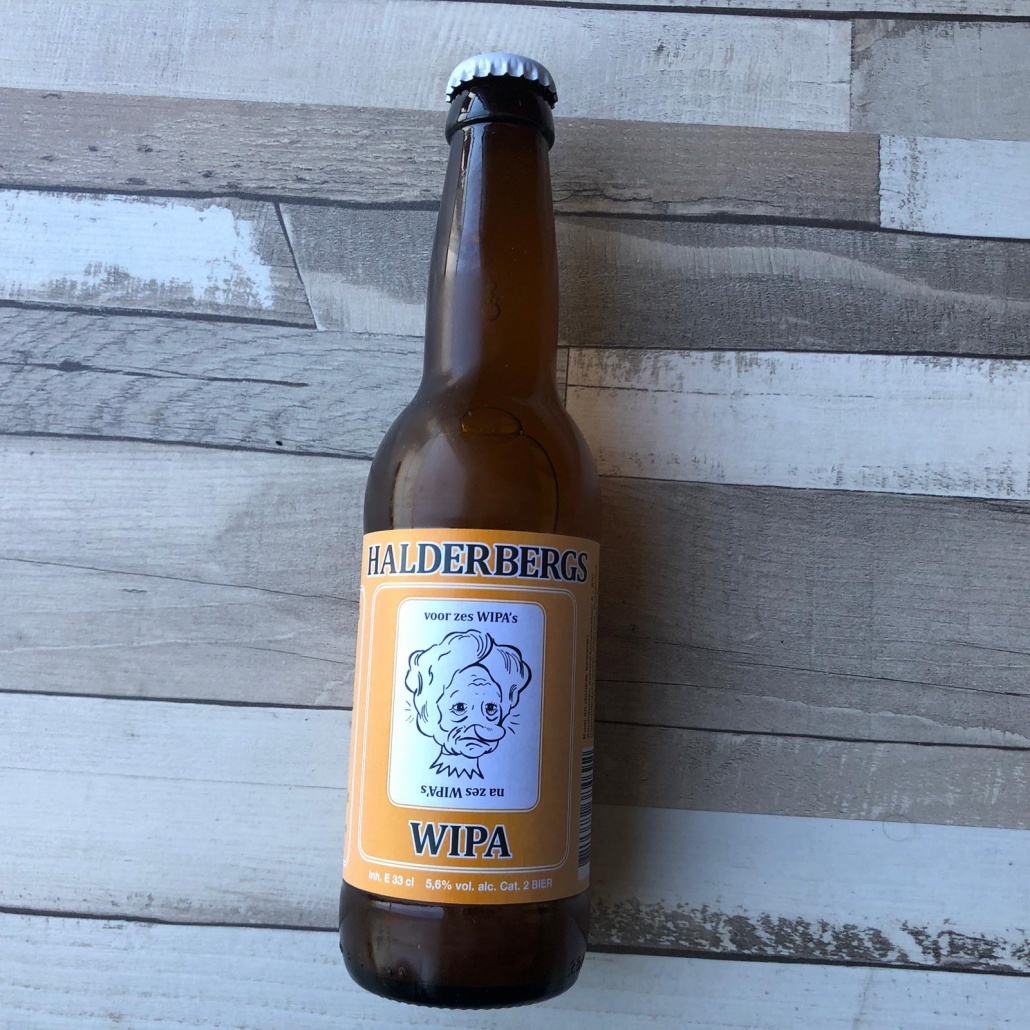 WIPA  Herkomst: Hoeven, Nederland  Een troebel White IPA met de kleur geel. Een fruitige en bloemige geur en een zacht van smaak. Een licht bittertje proef je zowel bij de eerste slok als bij de afdronk. WIPA is afkomstig van brouwerij ’t Meuleneind. Een brouwerij met een breed assortiment aan speciaalbieren en waar je eventueel ook je eigen bieren kunt laten brouwen. Deze brouwerij is afkomstig uit Hoeven waar dit jaar voor de tweede keer ook een speciaalbierfestival wordt georganiseerd met lokale speciaalbieren. Dit festival vindt plaats op 3 augustus.  Alcoholpercentage: 5,6%  Advies serveertemperatuur: 5 à 6 graden.