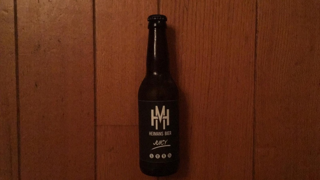 Juicy  Herkomst: Enschede, Nederland  Romig speciaalbier met de kleur van hazelnoot en de geur van passievrucht en mango. Het smakenpalet bestaat uit zuivel en ook grapefruit en mango. Juicy is afkomstig van Heijmansbier uit Enschede. Ooit thuis in het klein begonnen met het uitproberen van verschillende recepten. Nadat de Juicy IPA op kleine schaal naar tevredenheid was ontwikkeld hebben ze het groter aangepakt en dit bier op de markt gebracht. Juicy IPA heeft een alcoholpercentage van 7%. Advies serveertemperatuur: 6 à7 graden.  Alcoholpercentage: 7%  Advies serveertemperatuur: 6 à 7 graden.