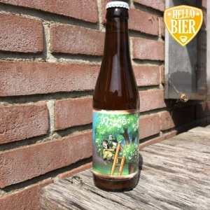 Witje  Herkomst: Almere, Nederland  Mistig goudgeel witbier met witte schuimkraag. Fris van smaak waarin je tonen van citrus en banaan herkend. Een filmend effect wat je mond wat plakkerig maakt. Witje is afkomstig van brouwerij bluswater. Witje verwijst niet alleen naar de bierstijl maar ook naar de poes op het etiket. Dat dit bier door brandweermannen wordt gebrouwen zie je terug in details zoals de branderige rand van het etiket. Een heerlijke dorstlesser om warme dagen mee door te komen.  Alcoholpercentage: 5%