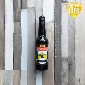 Volendams Weizen  Herkomst: Volendam, Nederland  Mistig okergele weizen met stabiele en fijne schuimkraag. Fris in de neus met een tonen van citrus. In de smaak is ook de citrus te herkennen met een lichtbittere afdronk. Bruisend in de mond door het wat hogere koolzuurgehalte. Na de afdronk blijft er een subtiele zoete smaak hangen. IN de periode van de wat zwaardere winterbieren is dit een goede verfrissende tegenhanger als dorstlesser. Deze weizen is afkomstig van Brouwerij Volendam. Een brouwerij die al haar bieren met hoge gisting op de fles brouwt. Wees dus voorzichtig met het inschenken van het bier. Er zit depot in het flesje.   Alcoholpercentage: 5,5%