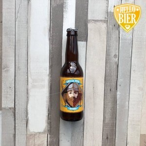 Witbier  Herkomst: Leeuwarden, Nederland  Mistig citruskleurig witbier met stevige schuimkraag. De smaak is romig en fris tegelijk. Citrus herken je ook in de smaak terug. Witbier is afkomstig van Grutte Pier Brouwerij uit Leeuwarden. Deze brouwerij staat voor kwalitatieve speciaalbieren die stuk voor stuk aanraders zijn.   De man op het etiket is een strijder uit de geschiedenis van Friesland. Kom je hem tegen en wil je niet met hem in gevecht? Spreek dan het Friese gezegde uit dat op het etiket gedrukt staat.   Alcoholpercentage: 5%