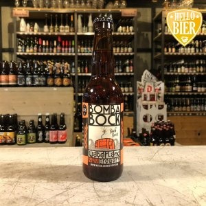 Bombabock  Herkomst: Monnickendam, Nederland  Helder bockbier met de kleur van koper. De schuimkraag is fijn en trekt naar de rand. Smaak van rood fruit en karamel. Mooi bockbier met strak complexe smaken. De smaak wordt afgesloten met een lichtzoete afdronk. Uitnodigend voor een volgende slok.