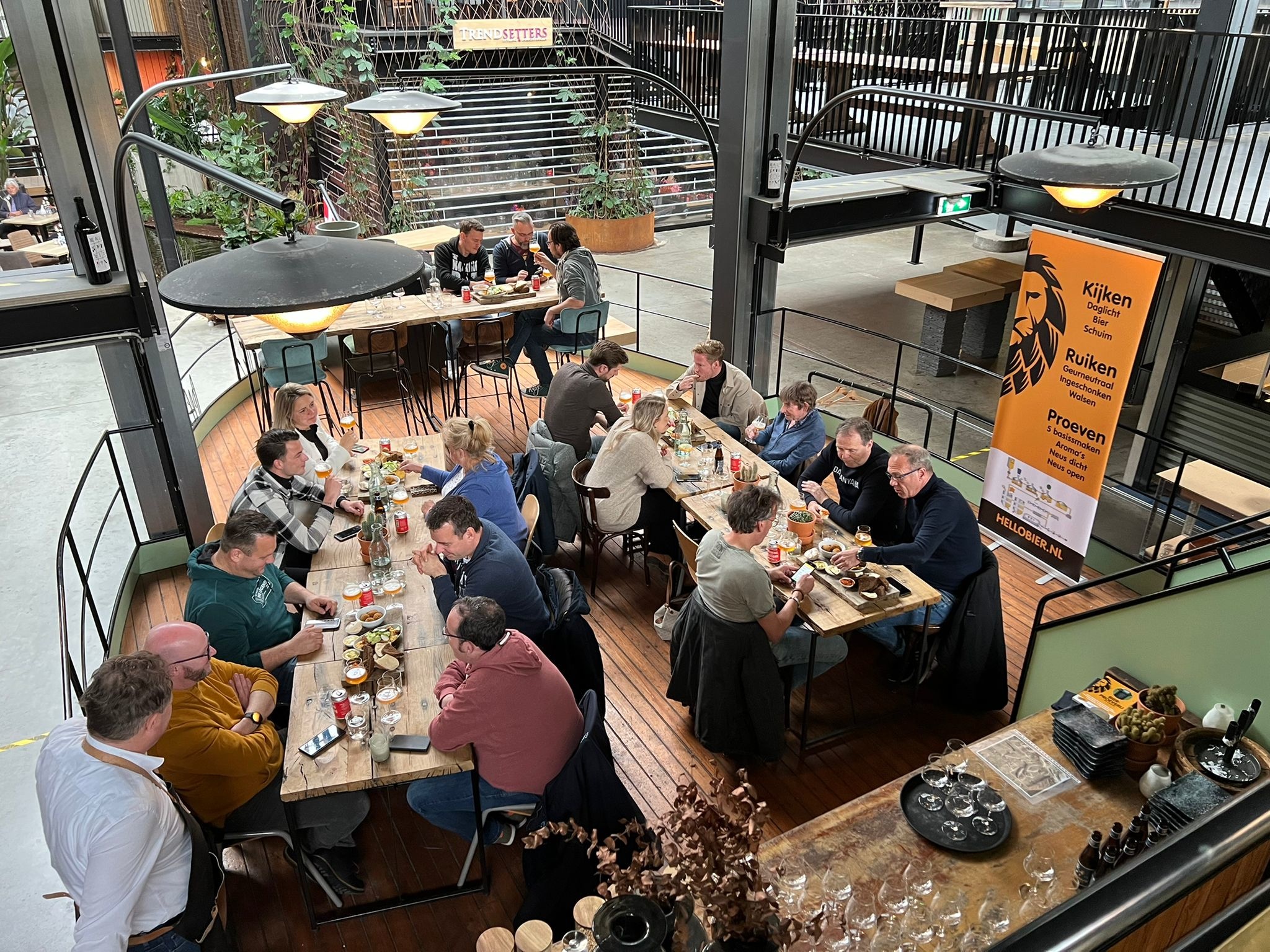 Vrijgezellenfeest met bierproeverij Vrijgezellenfeest met bierproeverij