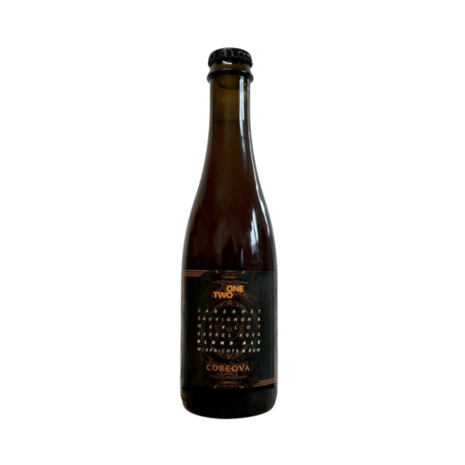 OneTwo OneTwo Corcova Barrel Aged Blond Ale w/ Apricots & Rum 37,5cl 9% OneTwo OneTwo Corcova Barrel Aged Blond Ale w/ Apricots & Rum 37,5cl 9%