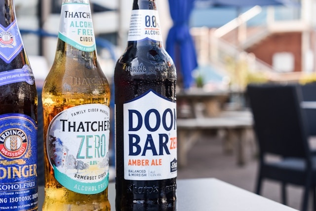 Van gist tot glas: Het geheim achter alcoholvrij bier ontrafeld