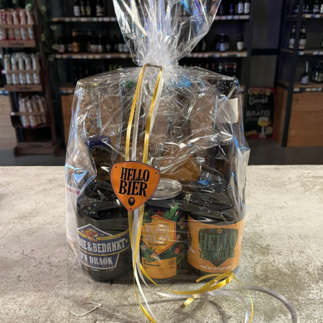 Hellobier Afscheidsgeschenkverpakking 6 Bieren + Pinda's Hellobier Afscheidsgeschenkverpakking 6 Bieren + Pinda's