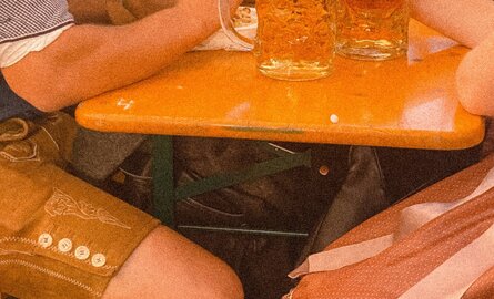 Schrikken op het Oktoberfest: zó duur wordt je pul bier in 2025