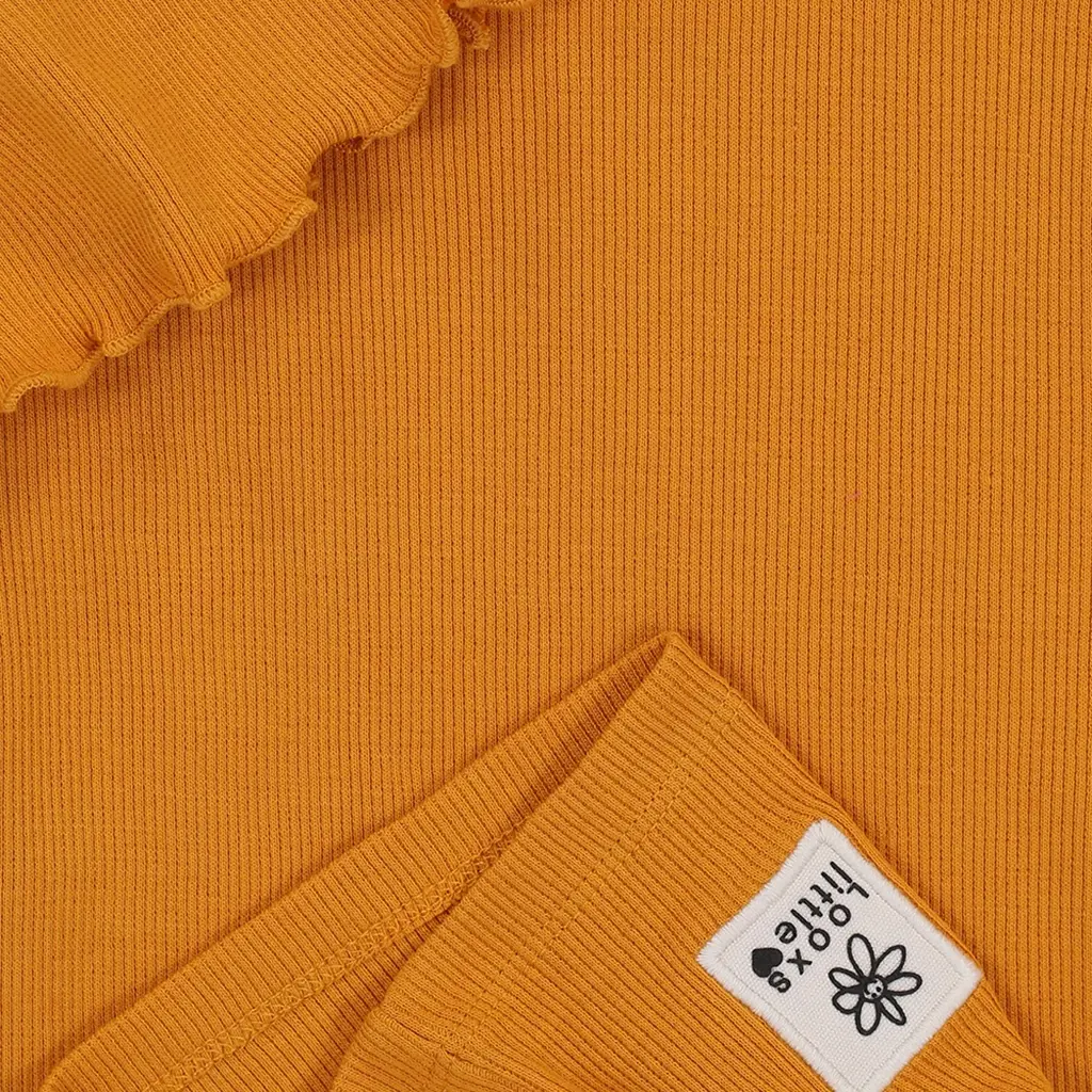 T-shirt (warm yellow)