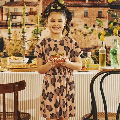 Jurk plissé Siany (amaretti)